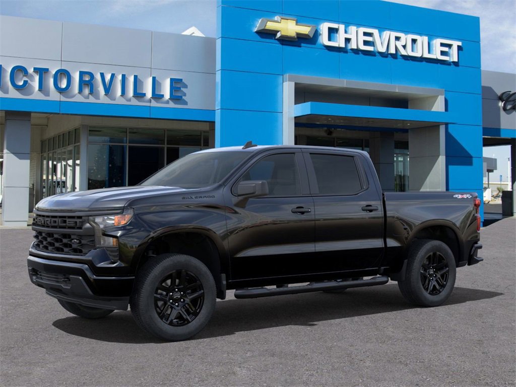 2025 Chevrolet Silverado 1500 Custom photo 2