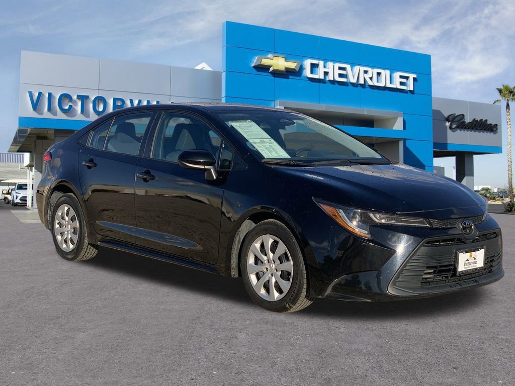 2024 Toyota Corolla LE photo 3