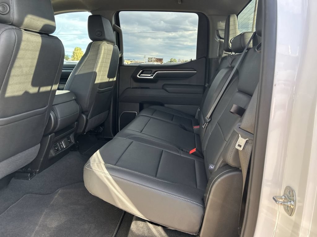 2026 GMC Sierra 1500 SLT - Photo 23
