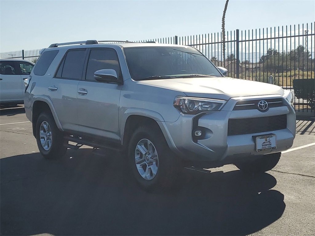 2022 Toyota 4Runner SR5 Premium photo 3