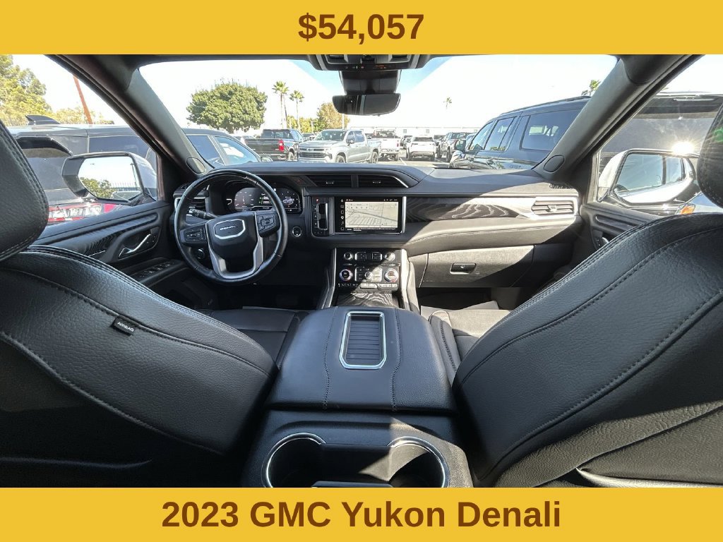 2023 GMC Yukon photo 2