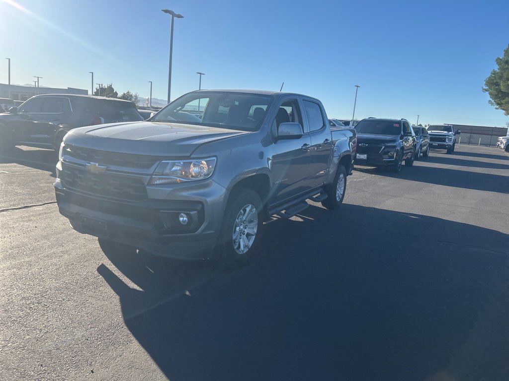 2022 Chevrolet Colorado LT photo 2