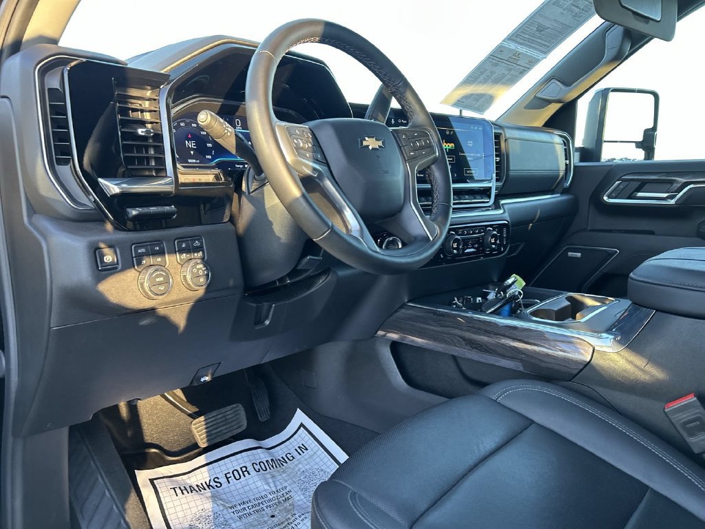 2025 Chevrolet Silverado 2500HD LTZ - Photo 14