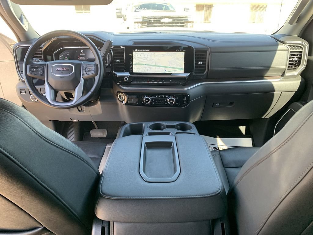 2025 GMC Sierra 1500 SLT - Photo 18