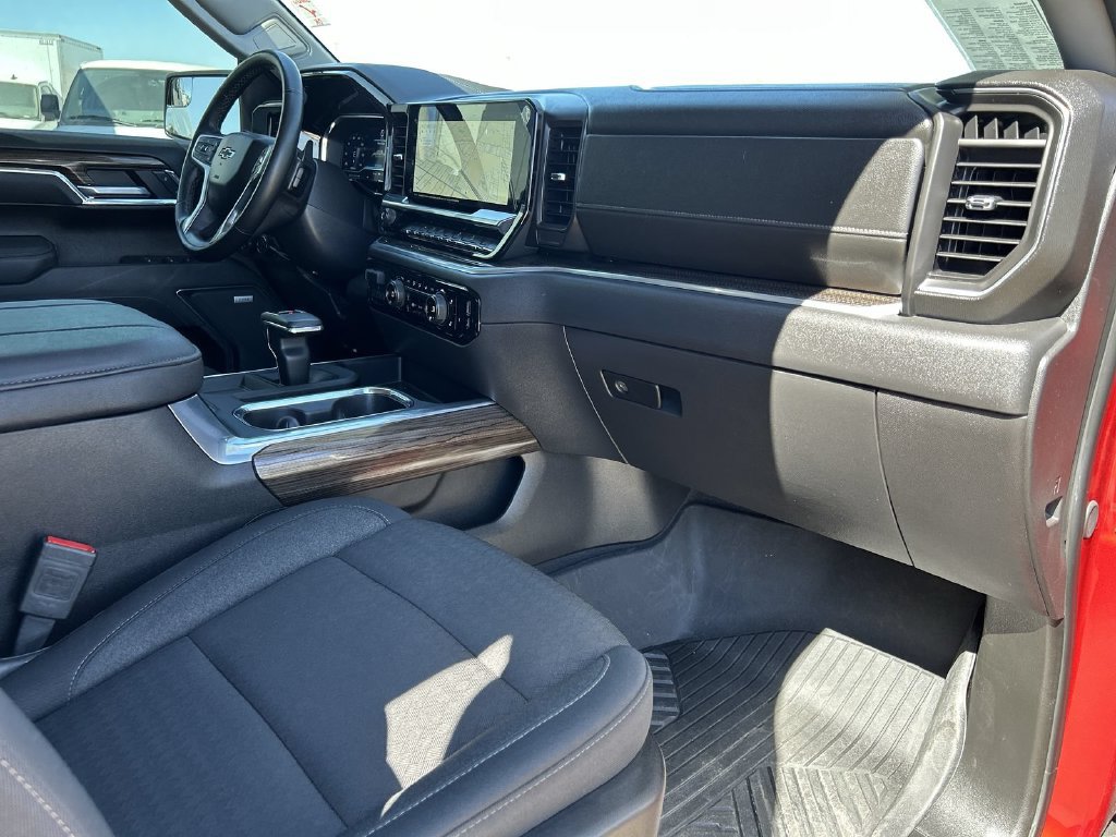 2025 Chevrolet Silverado 1500 LT Trail Boss - Photo 28