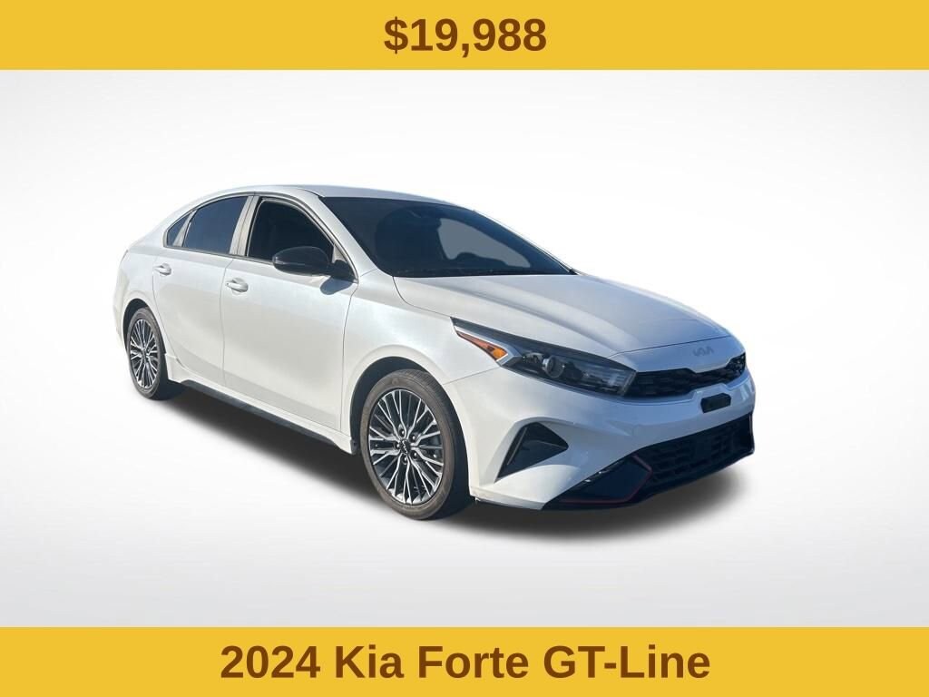 2024 Kia Forte GT-Line photo 2
