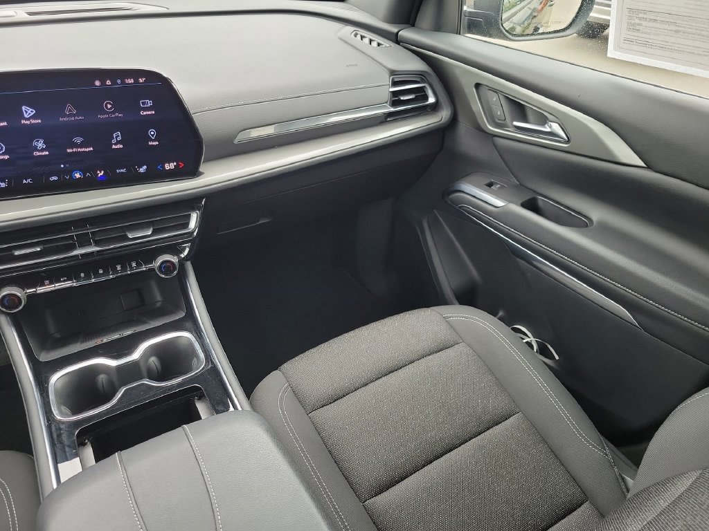 2024 Chevrolet Traverse 2LT - Photo 25