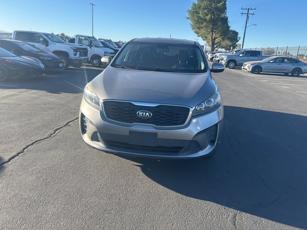 2019 Kia Sorento LX photo 2