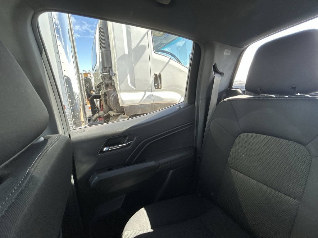 2023 Chevrolet Colorado photo 4