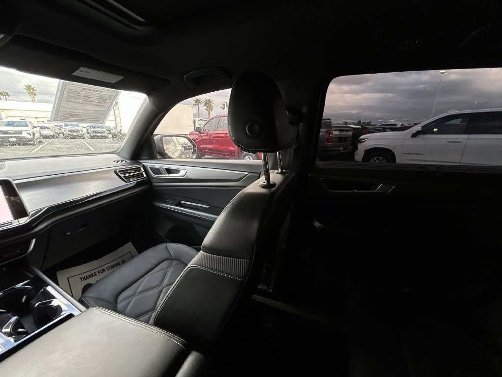 2024 Volkswagen Atlas Cross Sport photo 3