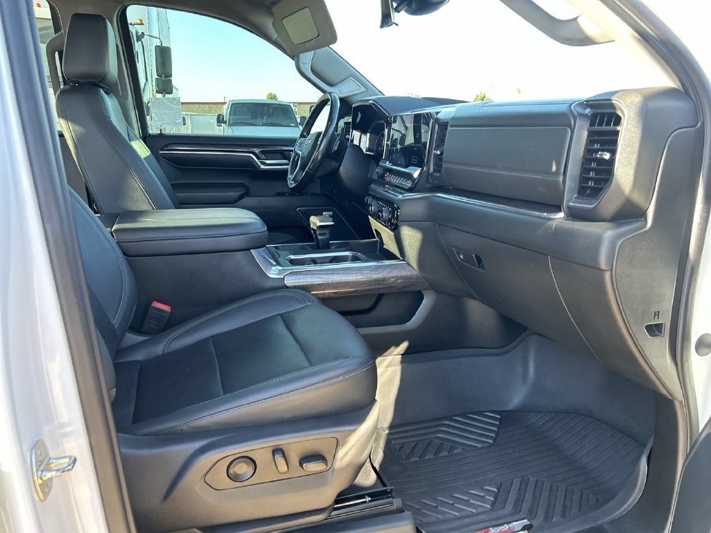 2023 Chevrolet Silverado 1500 LTZ - Photo 27