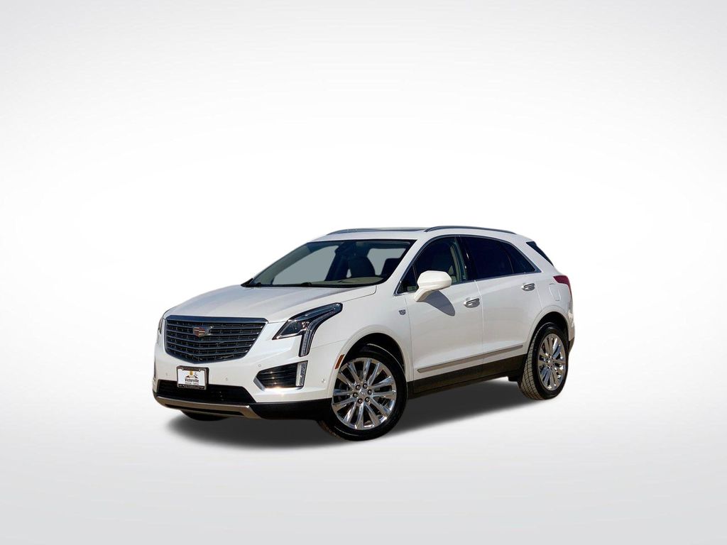 2019 Cadillac XT5 AWD Platinum's photo