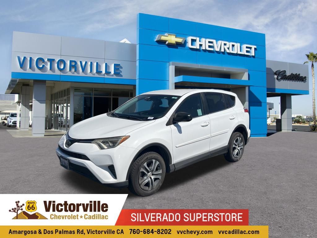 2018 Toyota RAV4 LE AWD's photo