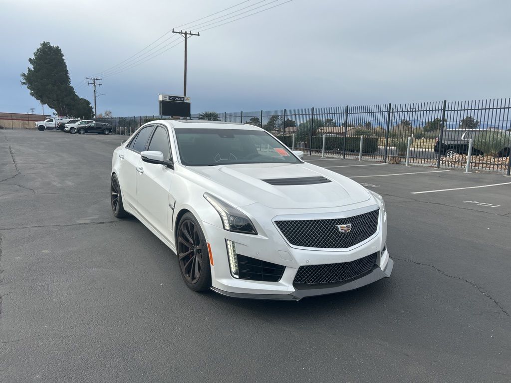 2016 Cadillac CTS-V Sedan V's photo