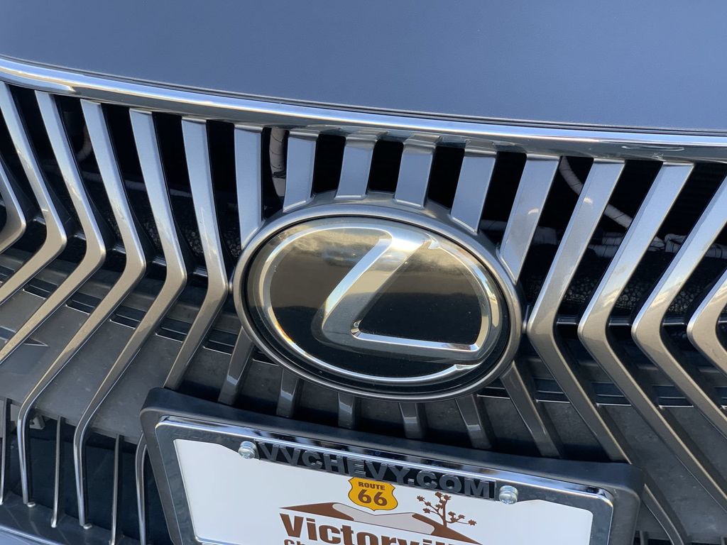 2019 Lexus ES 350 - Photo 30