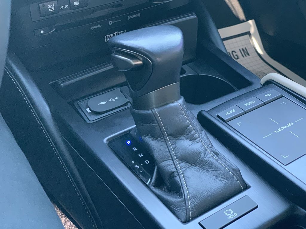 2019 Lexus ES 350 - Photo 14