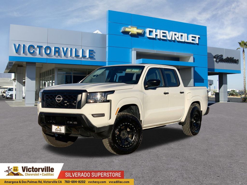 2022 Nissan Frontier S's photo