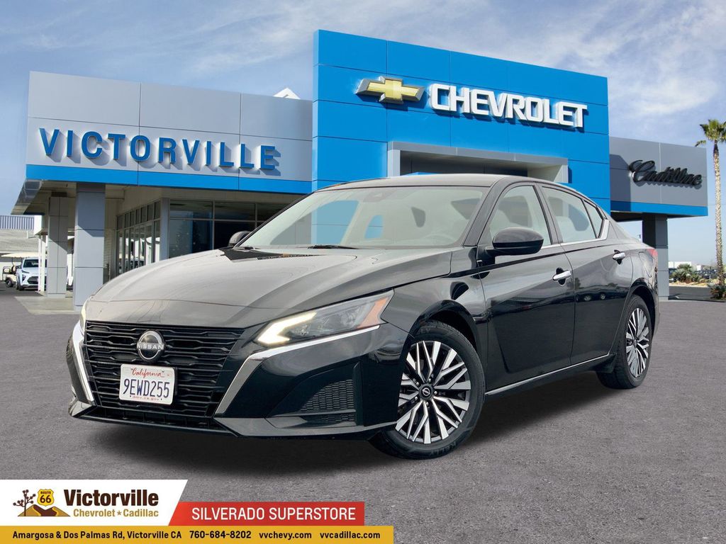 2023 Nissan Altima SV