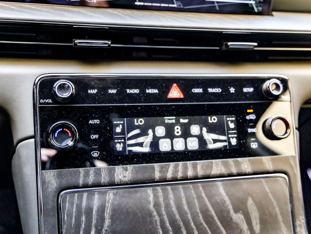 2026 GENESIS GV80 Prestige Black - Photo 23