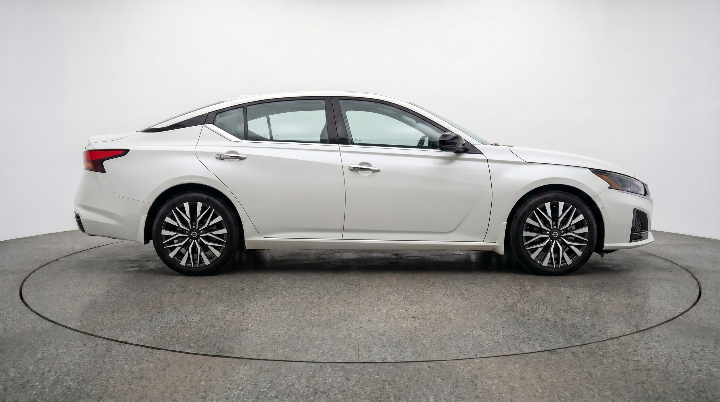 Thumbnail: 2025 Nissan Altima - 11