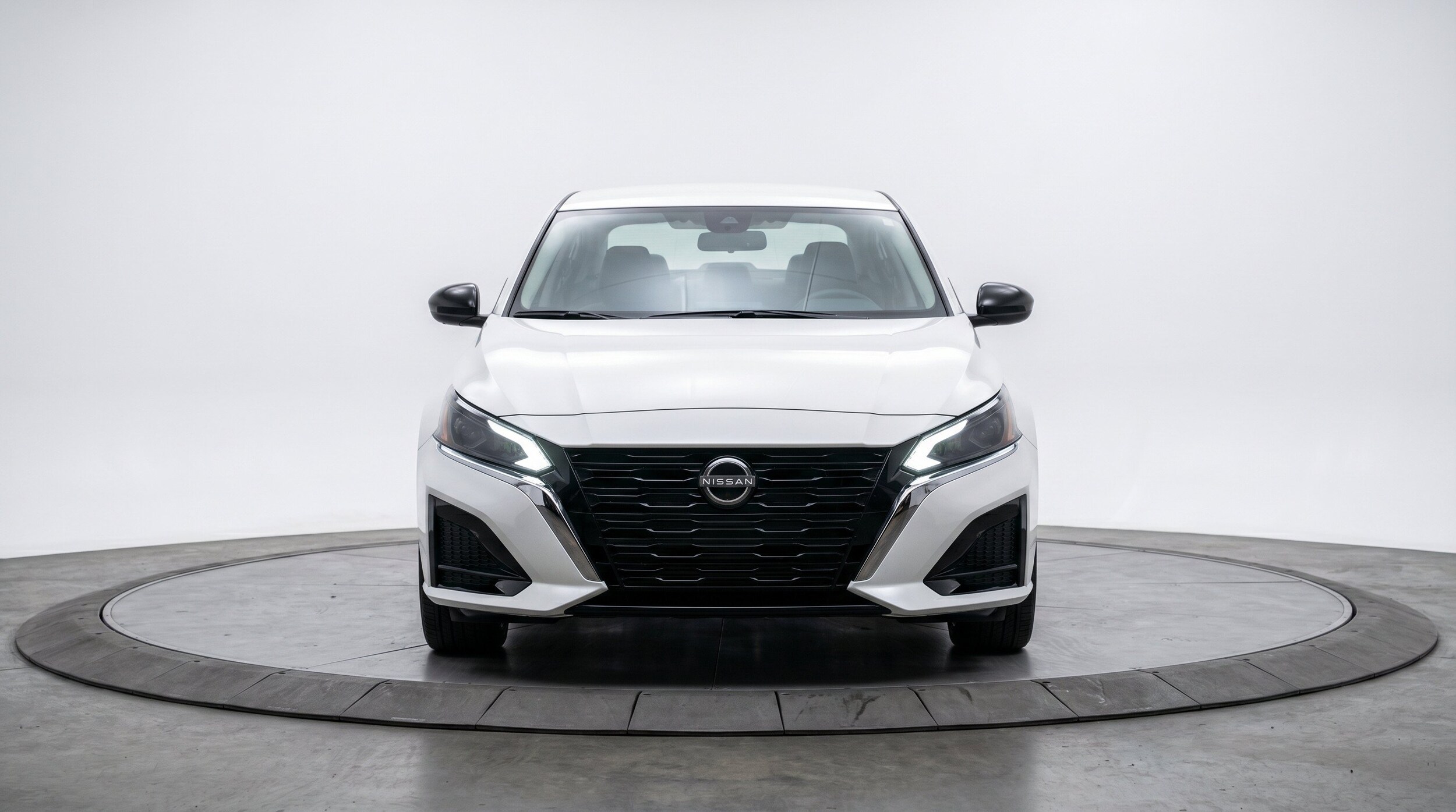 Thumbnail: 2025 Nissan Altima - 2