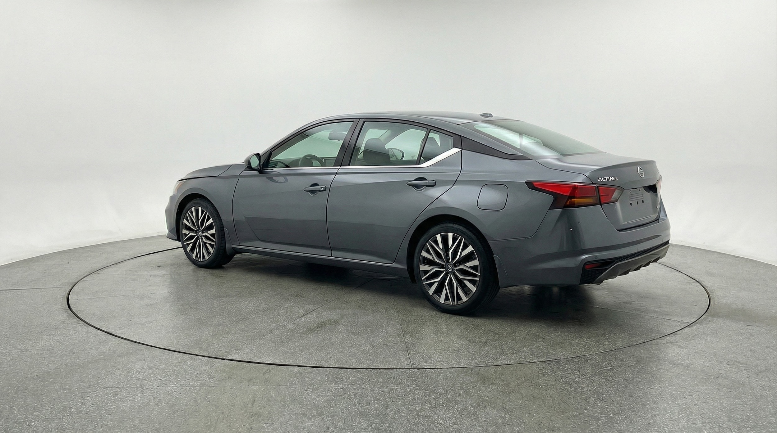 Thumbnail: 2025 Nissan Altima - 5