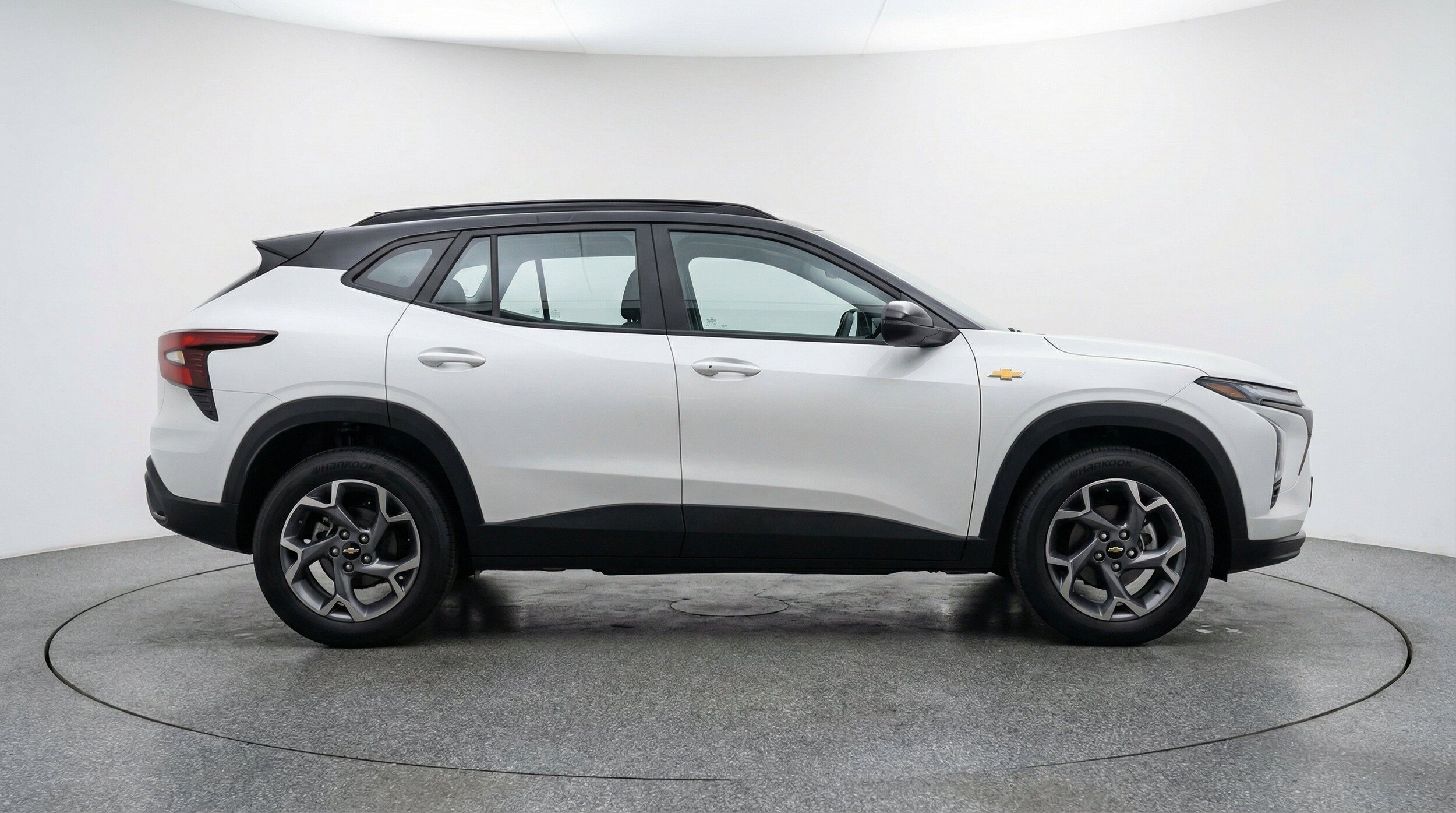 Thumbnail: 2025 Chevrolet Trax - 11