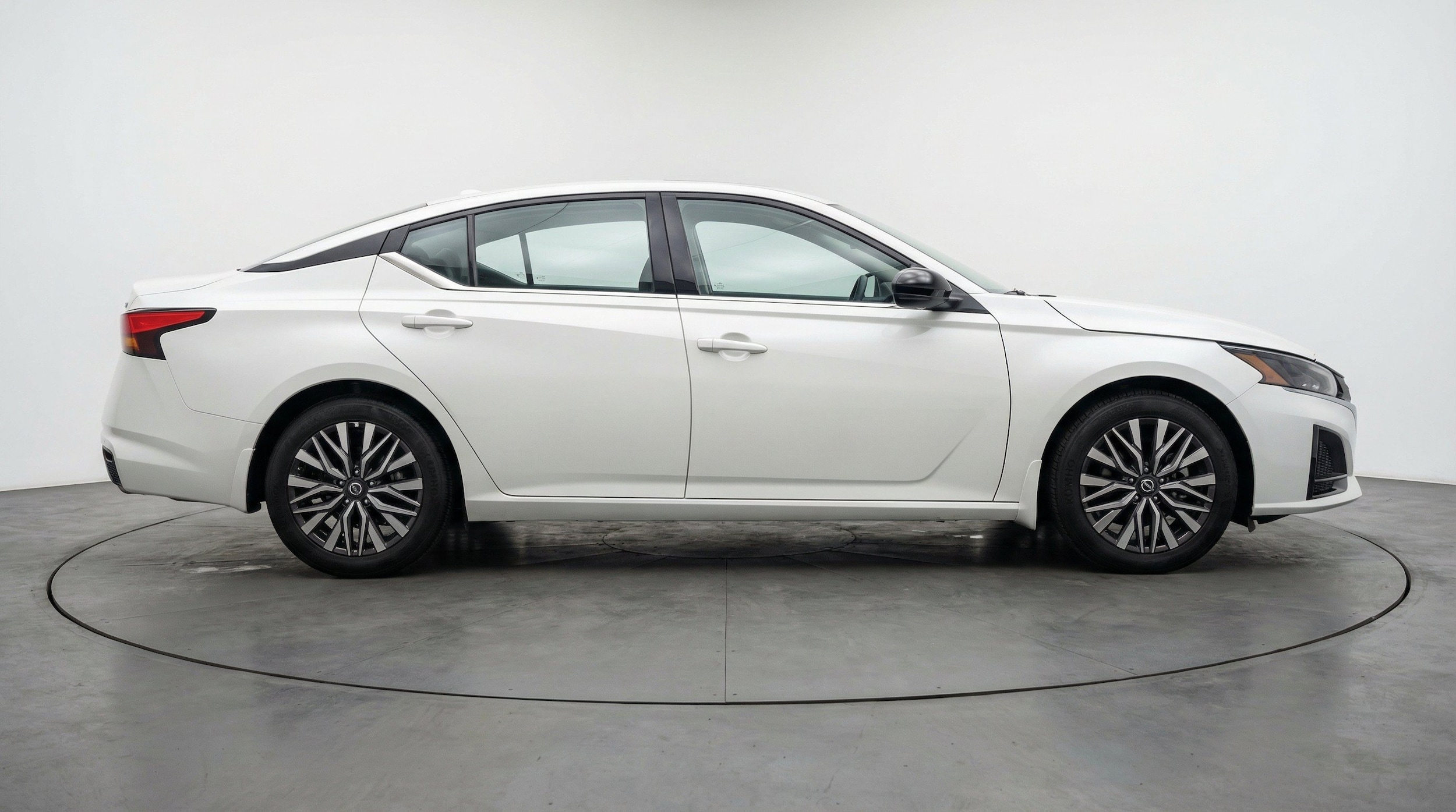 Thumbnail: 2025 Nissan Altima - 11