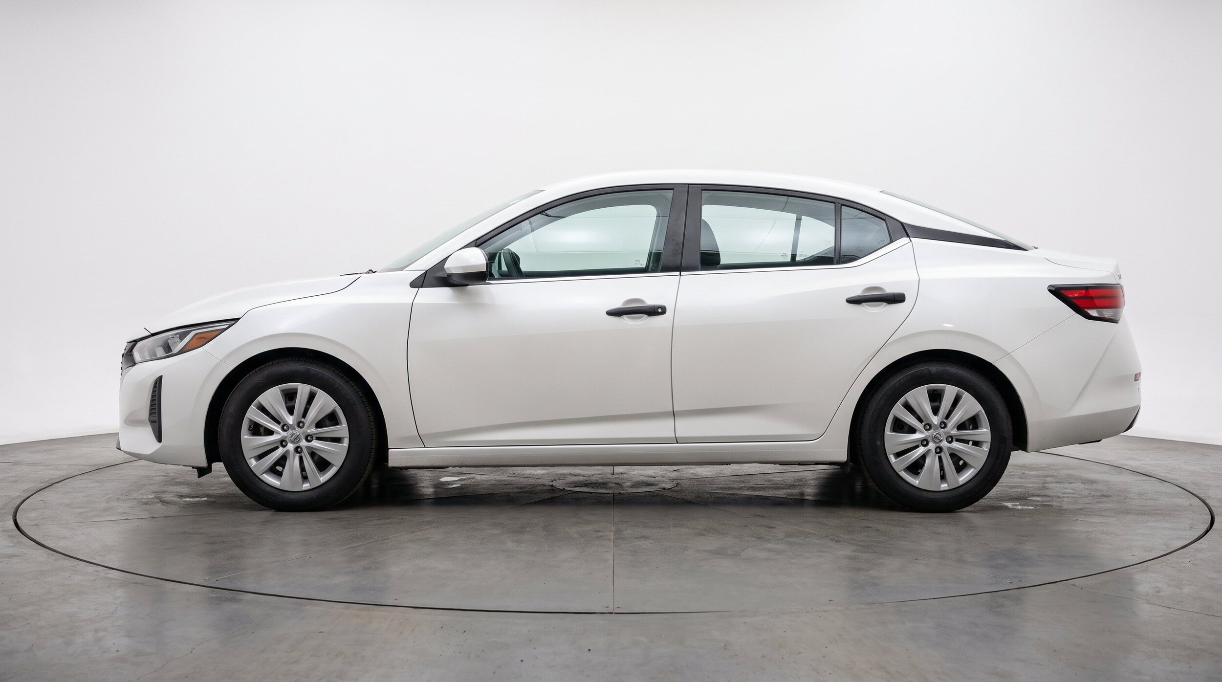 Thumbnail: 2025 Nissan Sentra - 5