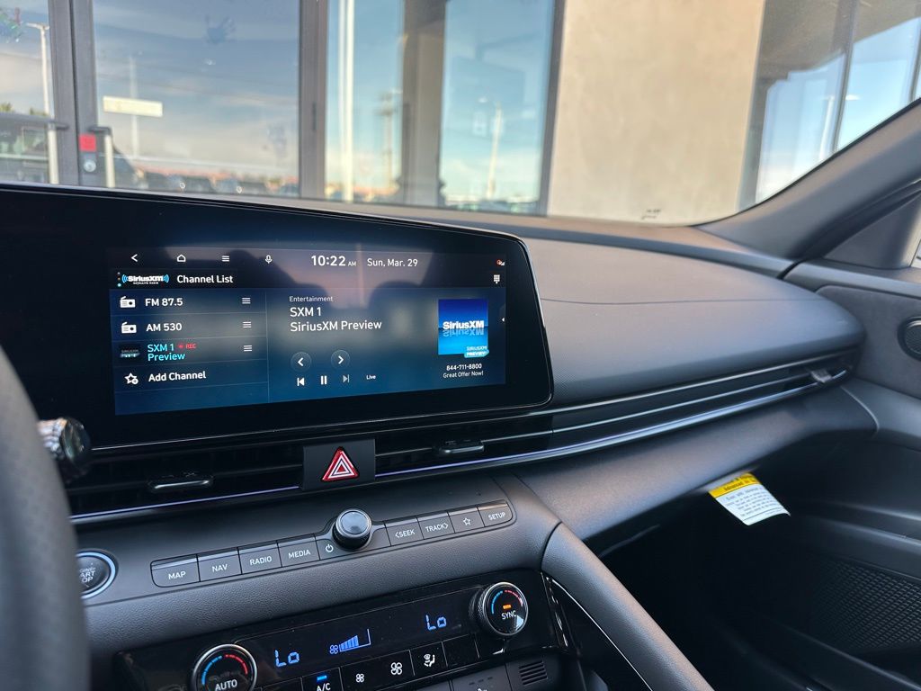 2025 Hyundai Elantra N - Photo 18