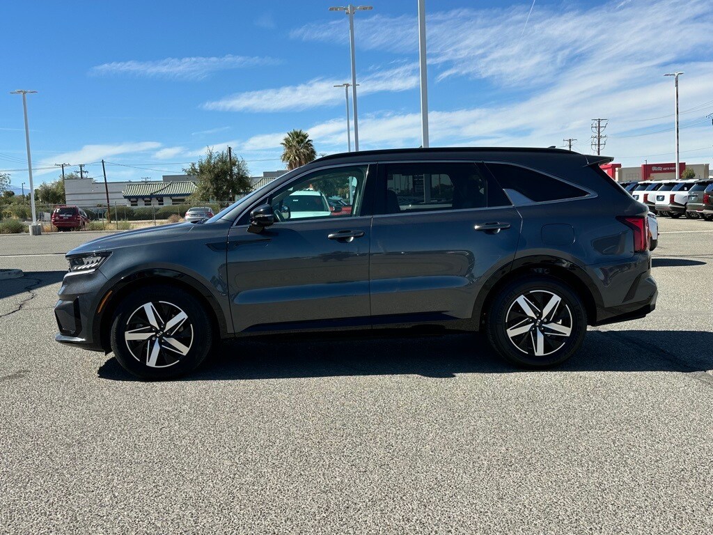 Used 2021 Kia Sorento S SUV