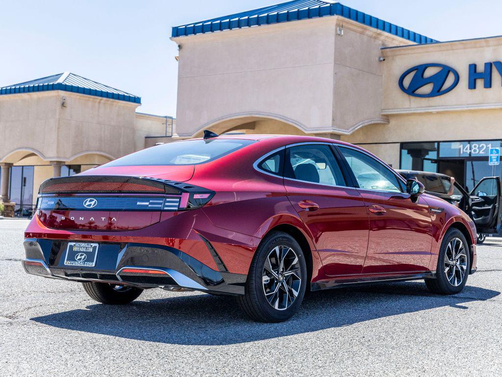 2025 Hyundai Sonata SEL - Photo 6
