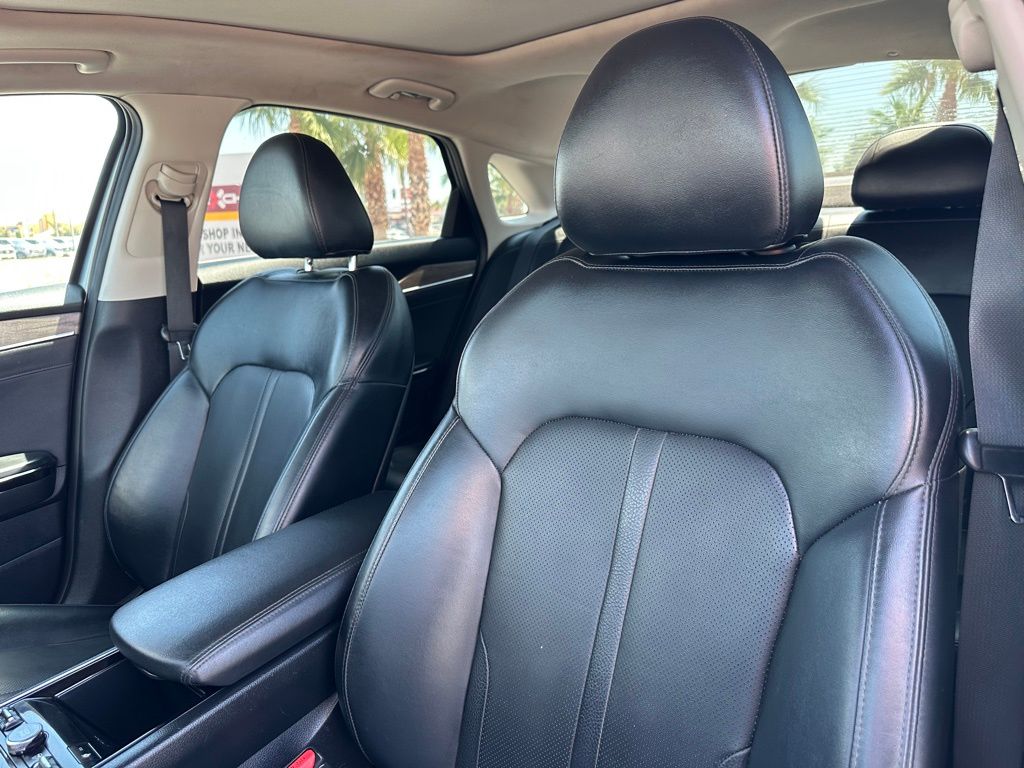 2021 Kia K5 EX - Photo 16