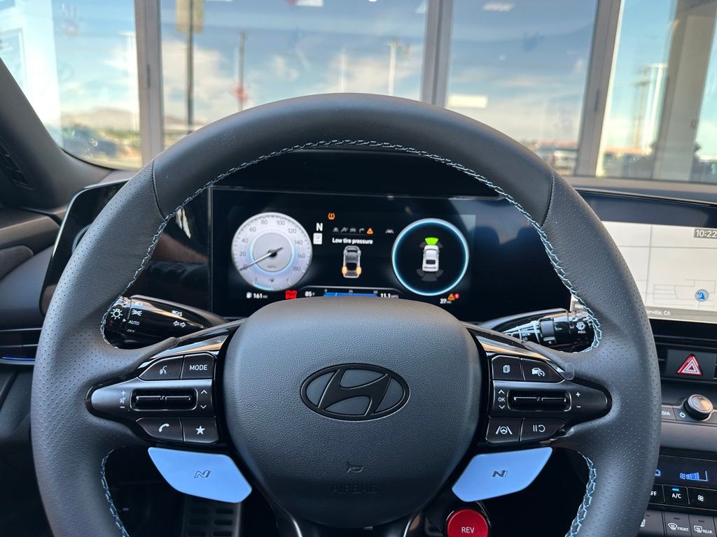 2025 Hyundai Elantra N - Photo 16