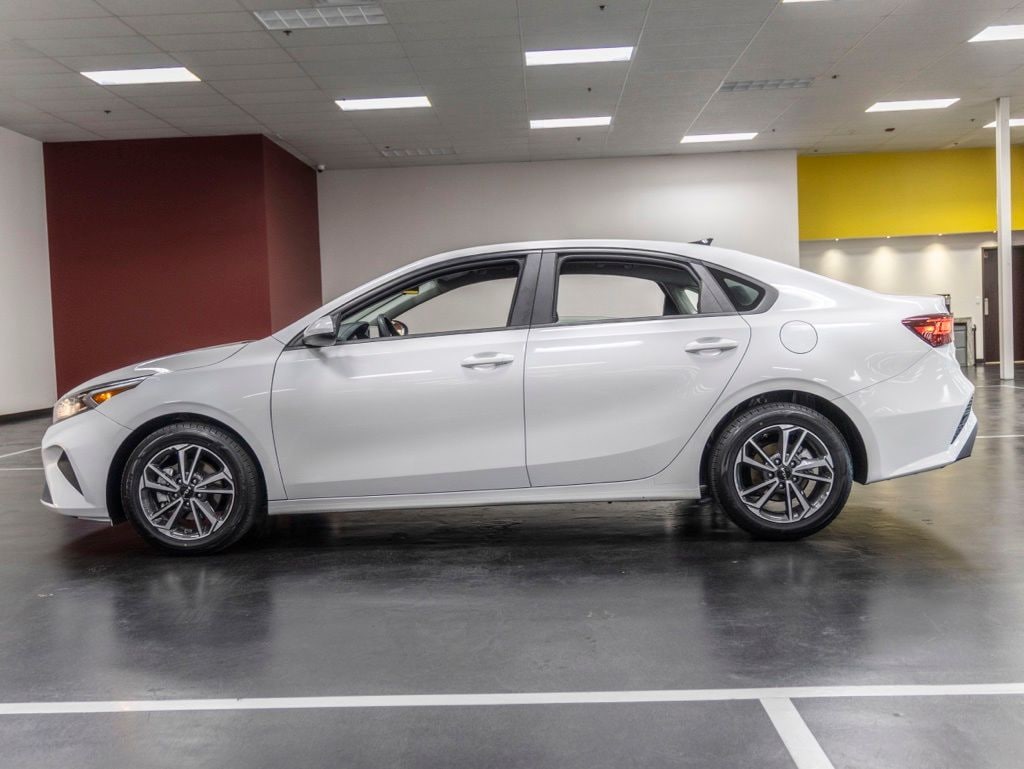 Used 2022 Kia Forte LXS Sedan