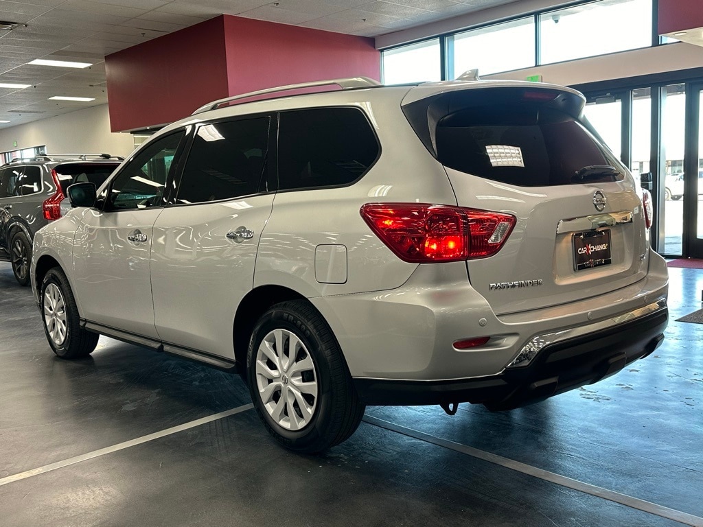 Used 2020 Nissan Pathfinder SL SUV