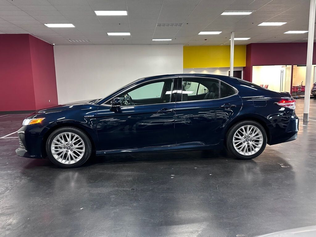Used 2018 Toyota Camry Hybrid XLE Sedan