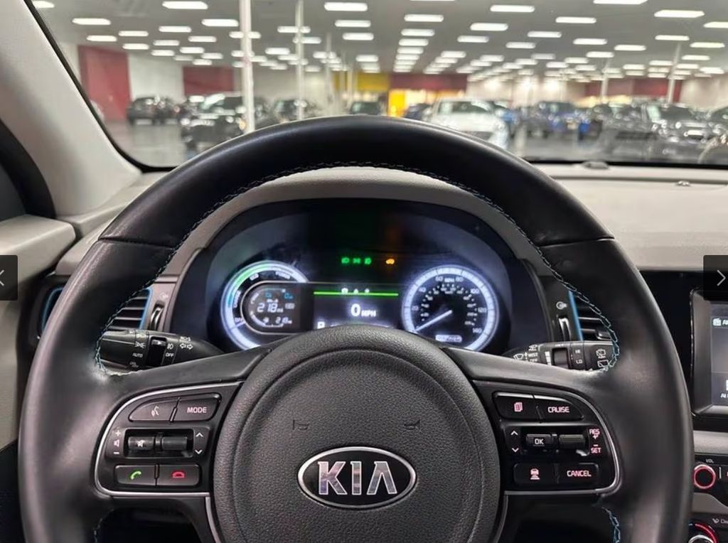 2018 Kia Niro LX - Photo 13