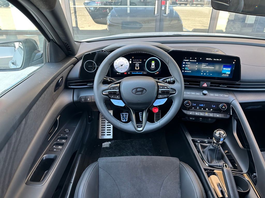 2025 Hyundai Elantra N - Photo 22