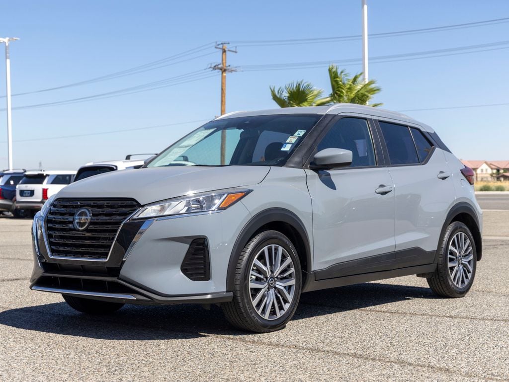 Used 2021 Nissan Kicks SV with VIN 3N1CP5CVXML522224 for sale in Victorville, CA