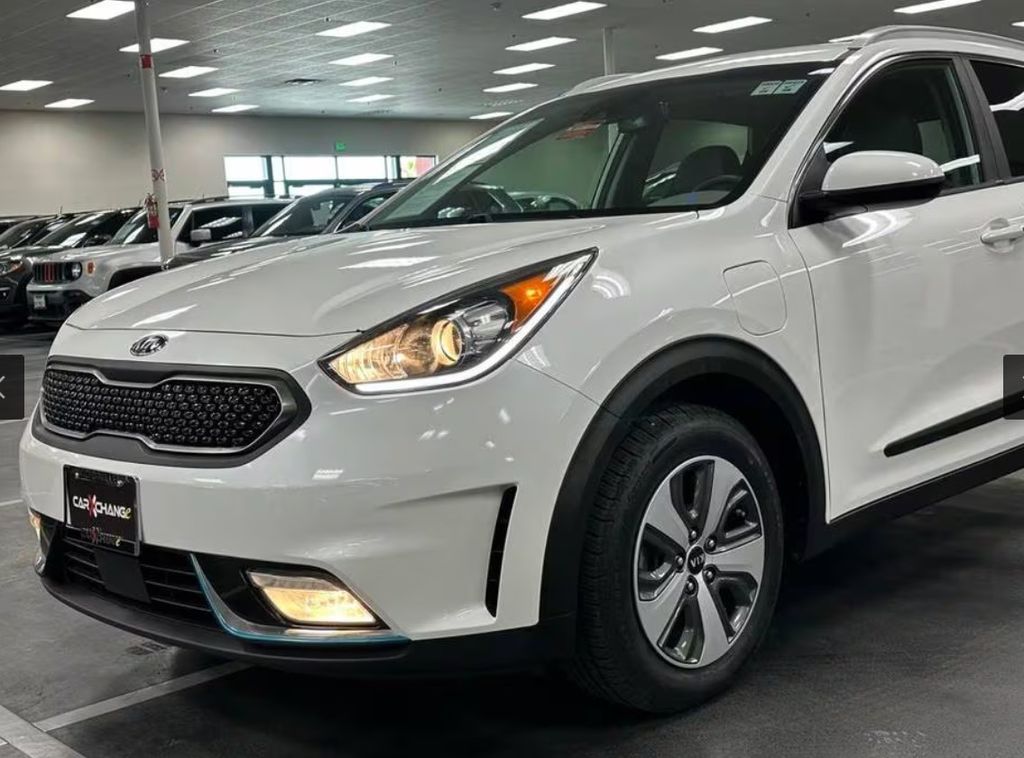 2018 Kia Niro LX - Photo 10