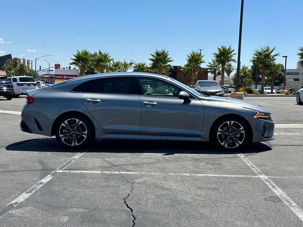 2021 Kia K5 EX - Photo 8