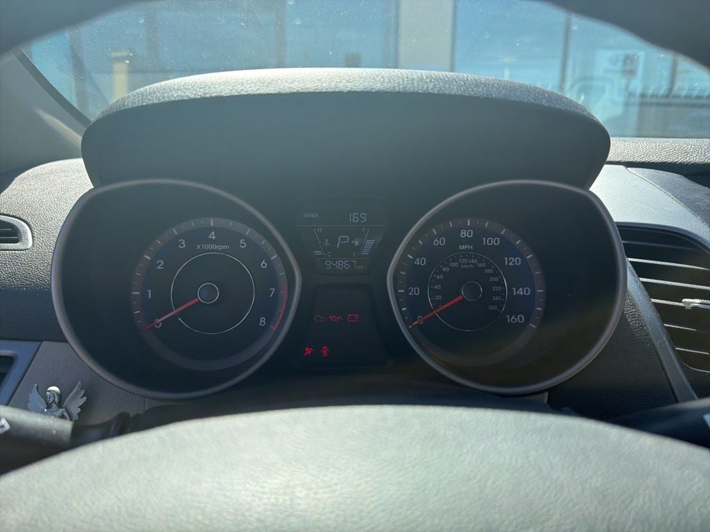 Used 2014 Hyundai Elantra SE with VIN KMHDH4AE4EU145842 for sale in Victorville, CA