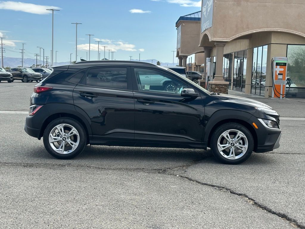 2022 Hyundai Kona SEL - Photo 7