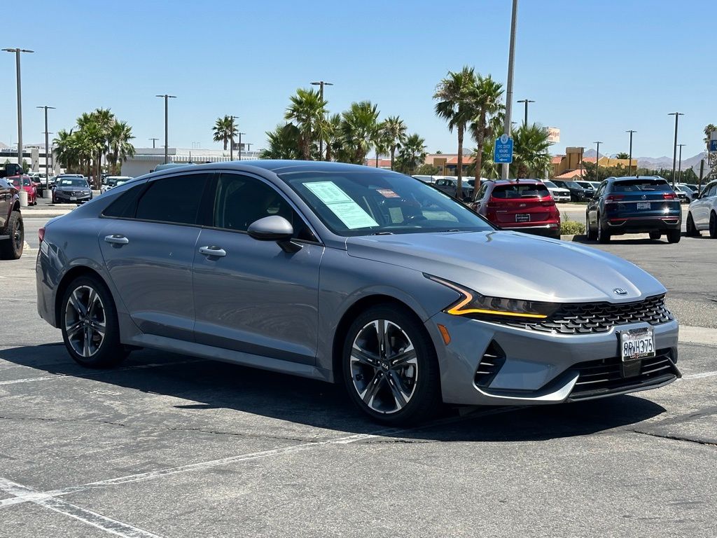 2021 Kia K5 EX - Photo 9