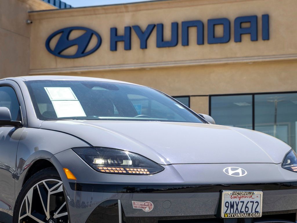 Used 2024 Hyundai IONIQ 6 SEL with VIN KMHM34AA7RA074641 for sale in Victorville, CA