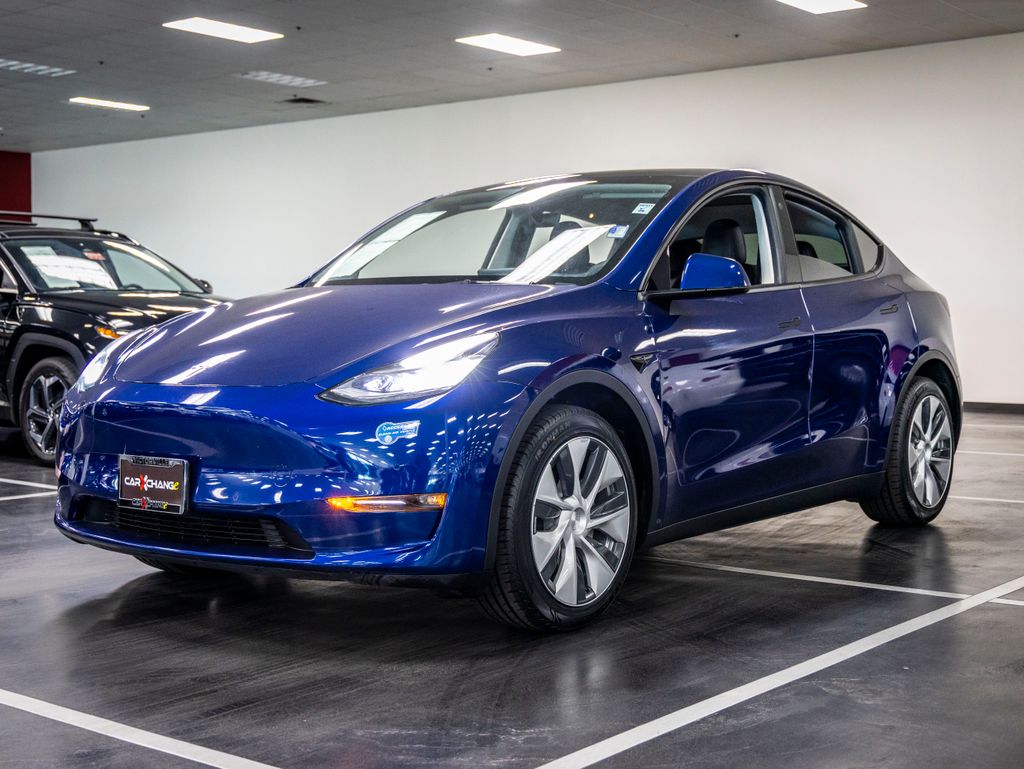 Used 2021 Tesla Model Y Long Range with VIN 5YJYGDEE9MF145992 for sale in Victorville, CA