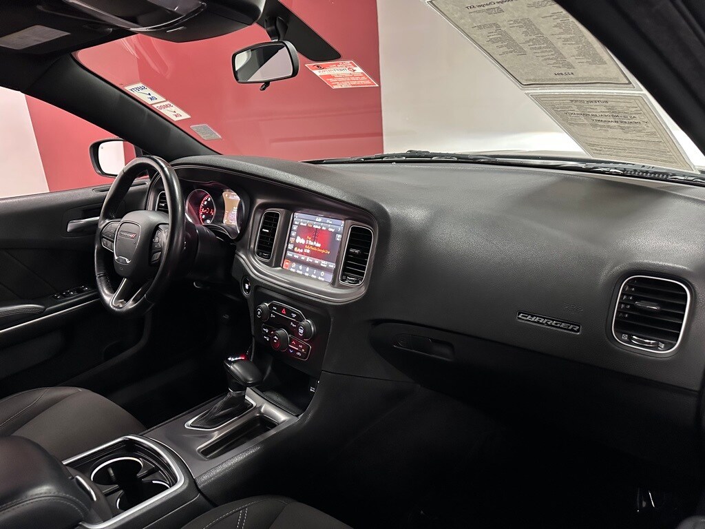 2023 Dodge Charger SXT photo 2
