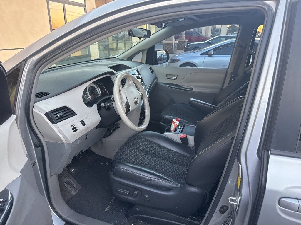 Used 2011 Toyota Sienna SE Minivan/Van
