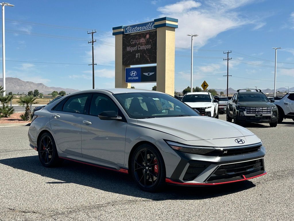 2025 Hyundai Elantra N - Photo 8